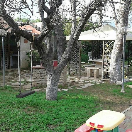 Casina Delle Arti Bed & Breakfast San Cataldo  Exterior foto