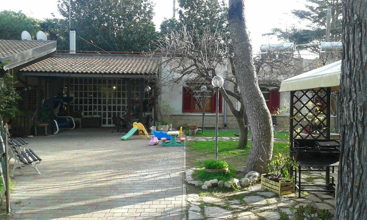 Casina Delle Arti Bed & Breakfast San Cataldo  Exterior foto