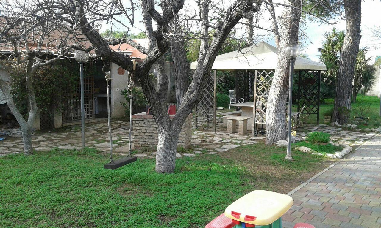 Casina Delle Arti Bed & Breakfast San Cataldo  Exterior foto